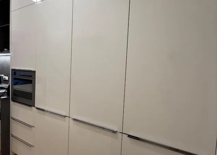 Apartament Moderny 1-izbovy S Terasou, Ranajkami A Parkovanim Bratislava