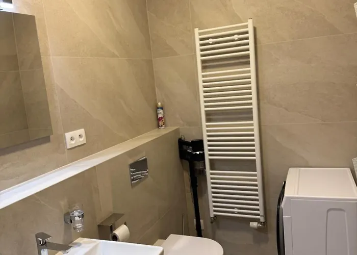 Apartament Moderny 1-izbovy S Terasou, Ranajkami A Parkovanim